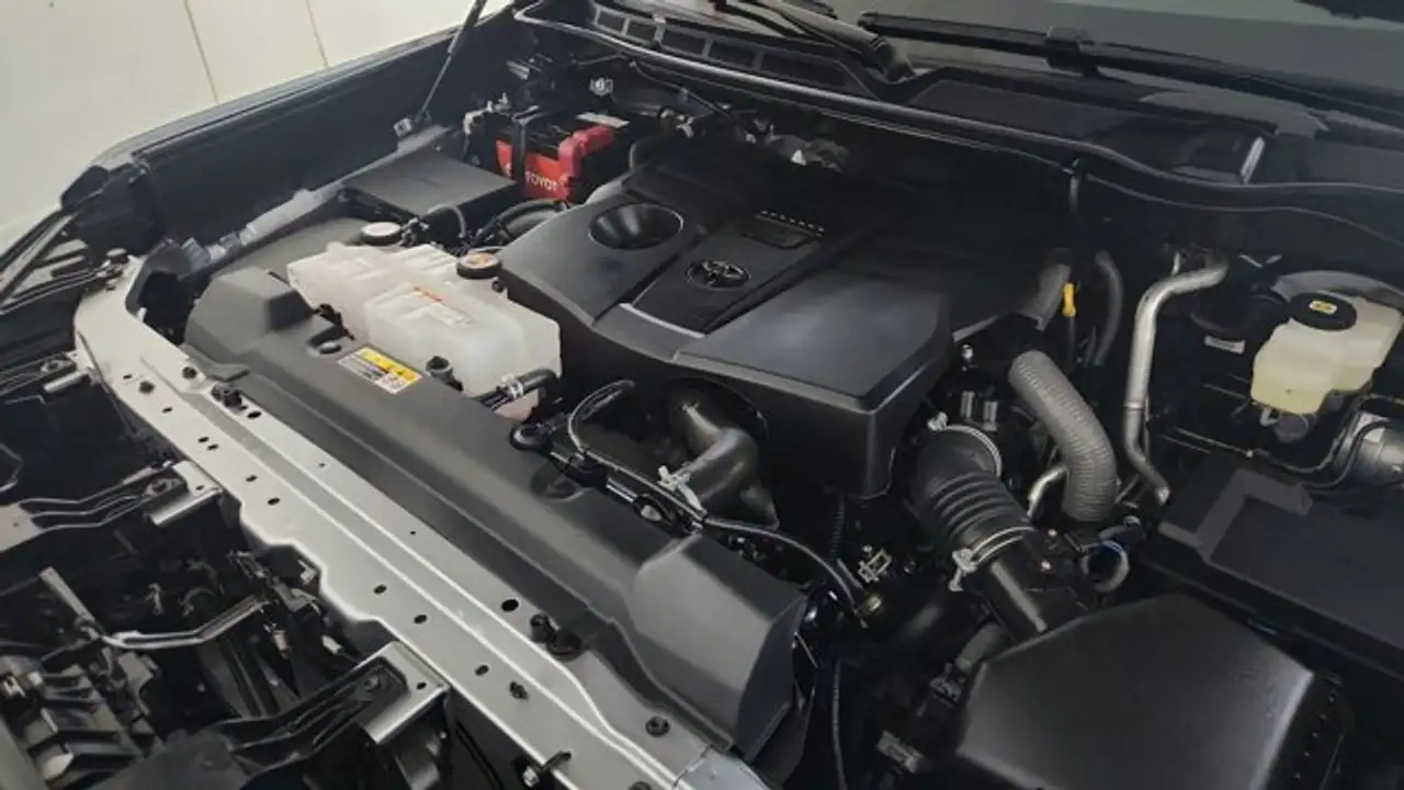 Toyota Tundra снимка Toyota Tundra