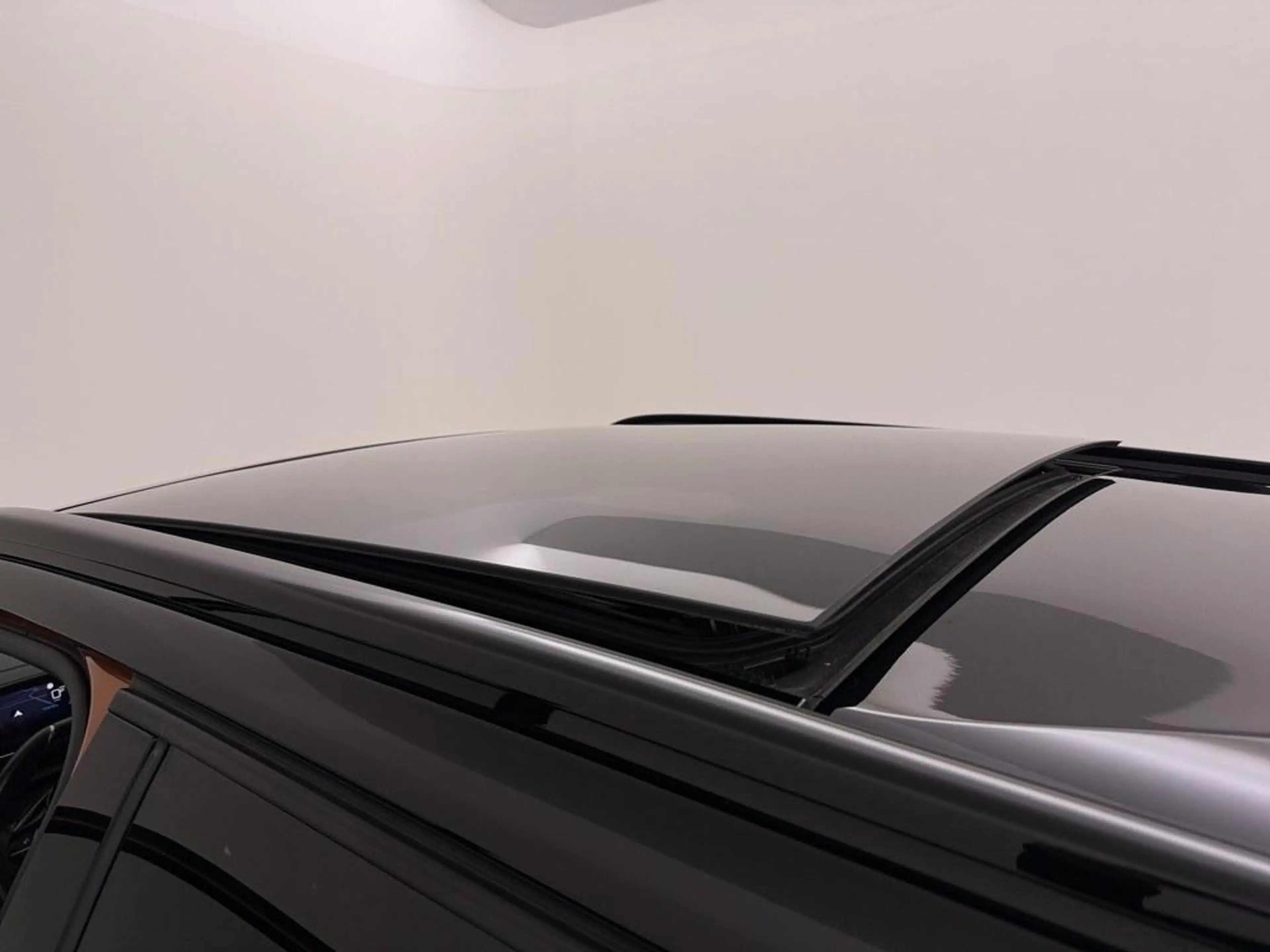 Peugeot e-2008 EV GT 50 kWh Pano/Led/Nav/Camera/Vc/H.Leder/Ecc/ K — photo 3