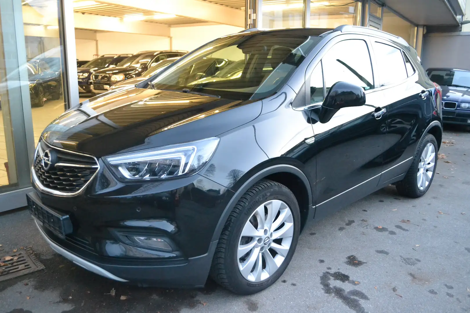 Opel Mokka X 1.6D Innovation AUTOMATIK*KAMERA*KEYLESS&GO*LED* Zwart - 1