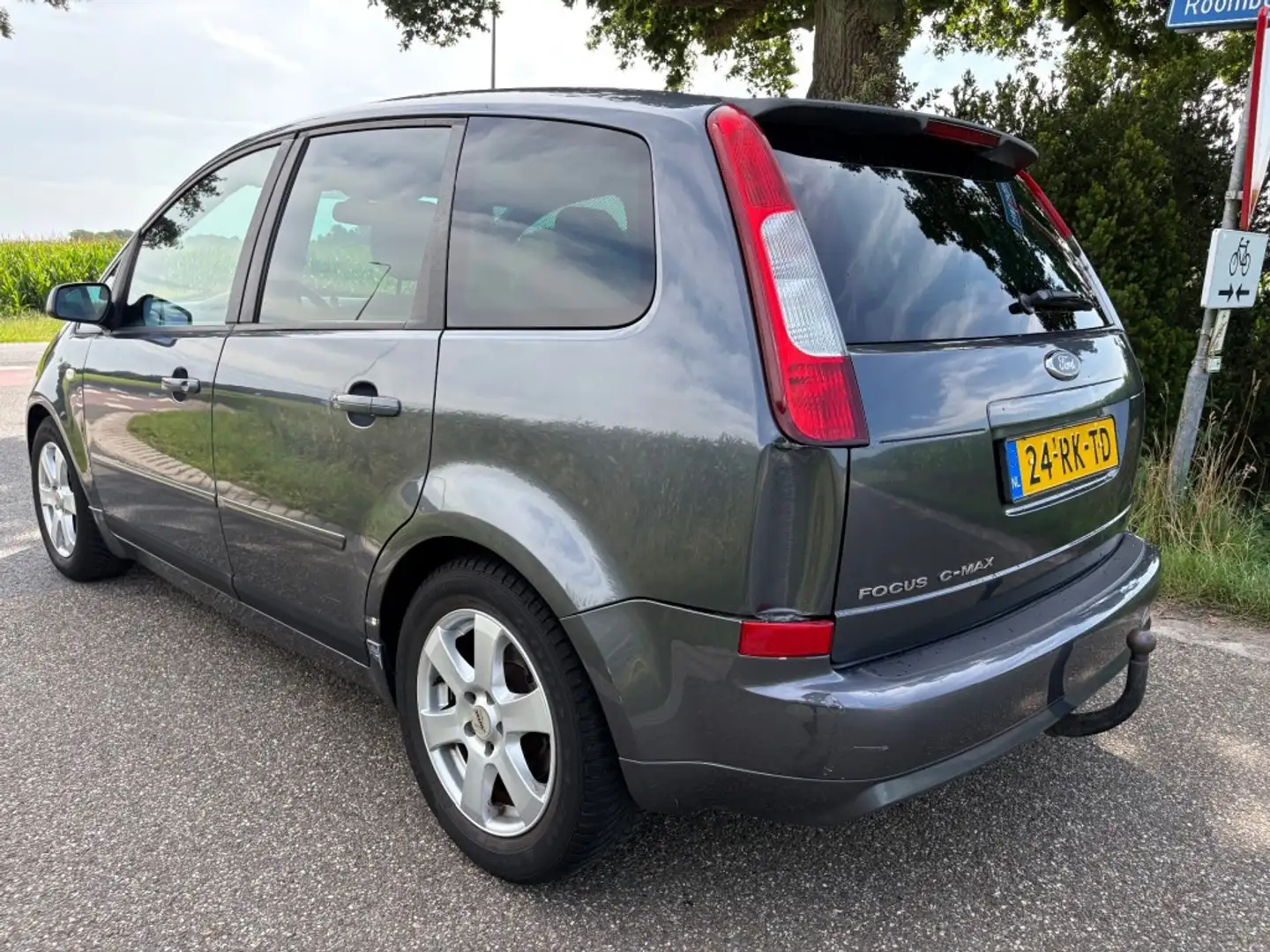 Ford Focus 2.0-16V FUTURA / AIRCO / CRUISE / NAVI Gri - 2