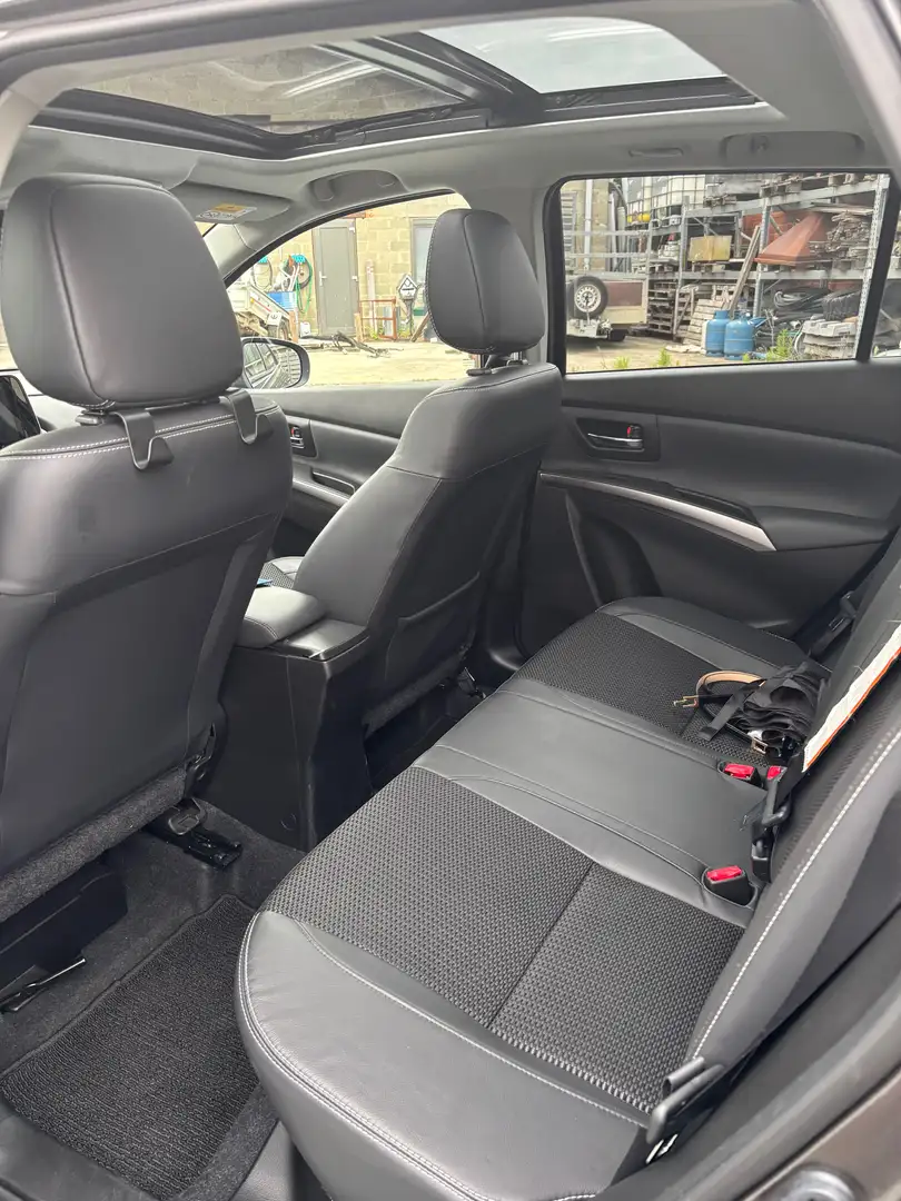 Suzuki S-Cross GLX - 1.4 - Essence / Hybride 48V 4x2 Automatique Gris - 2