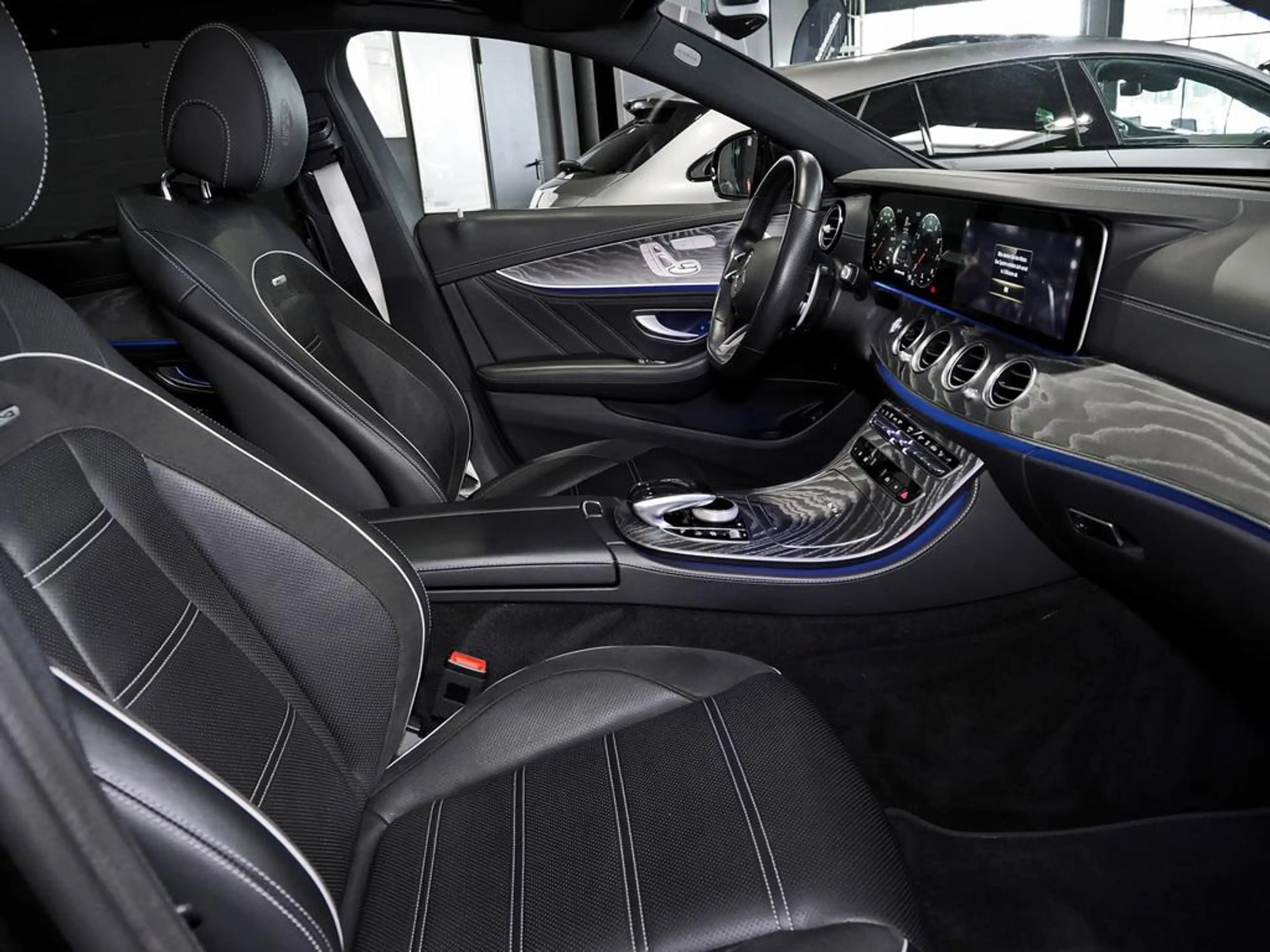 Mercedes-Benz E 63 AMG E 63 S AMG T 4M NIGHT DRIVERS-P. PANO BURMESTER — photo 13