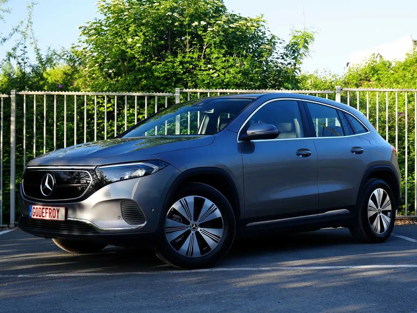 Mercedes-Benz EQA 250 + Leder/dodehoek/camera Gris - 2