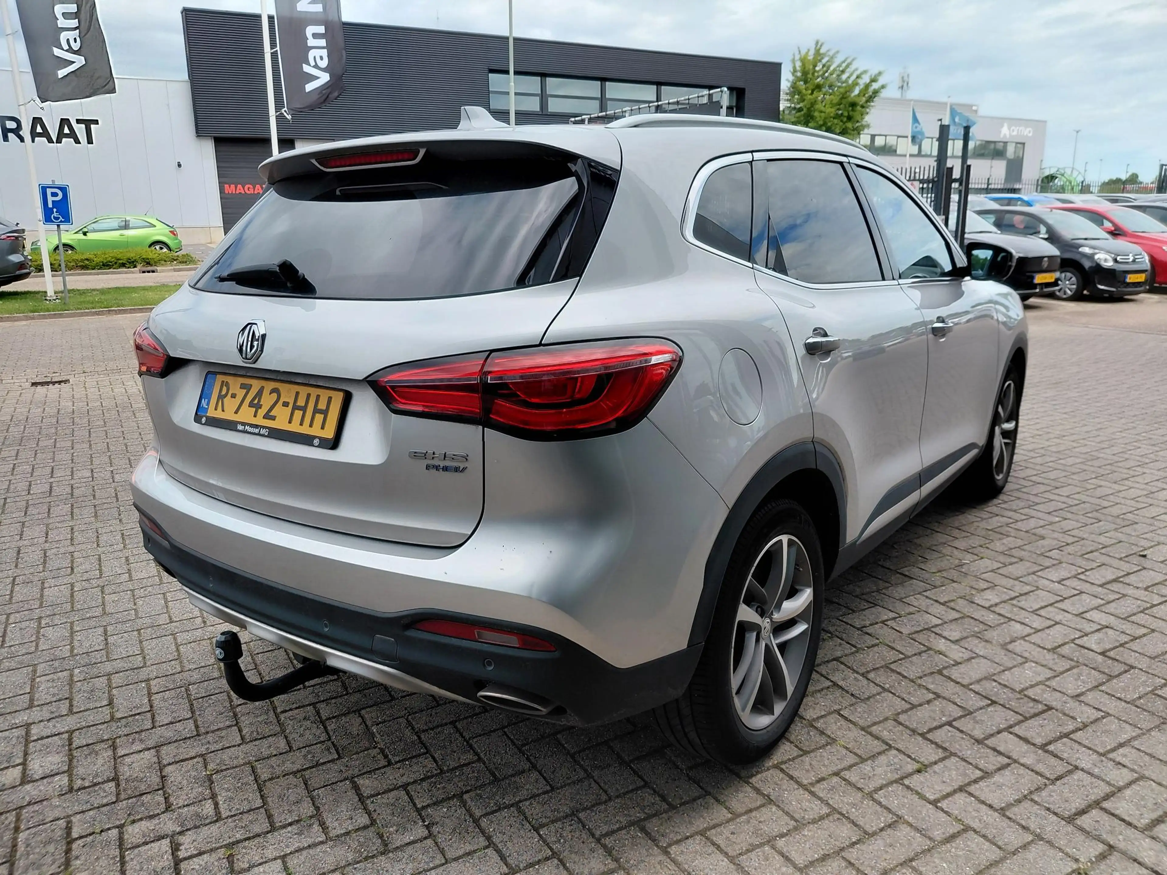 MG EHS 1.5 TGDI Luxury PHEV | Trekhaak | Apple carplay | — photo 6