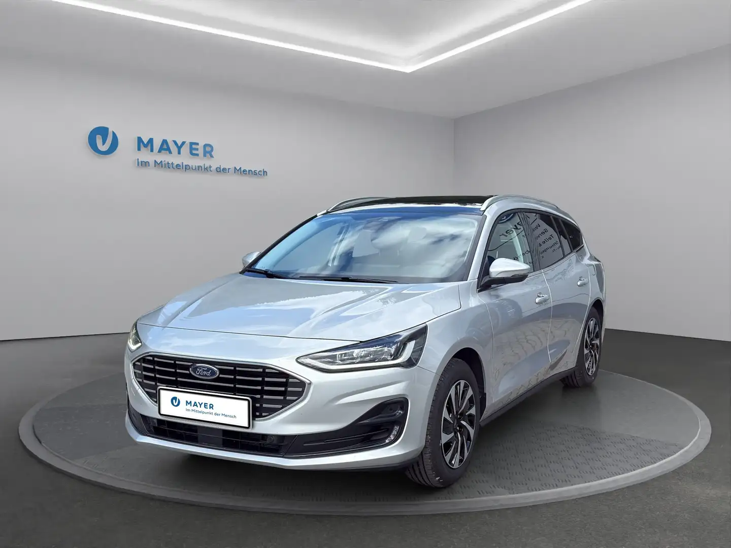 Ford Focus Focus Turnier 1,5 EcoBlue Titanium X Aut. Silber - 1