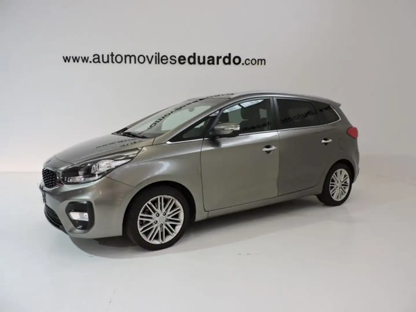 Kia Carens 1.6 GDi 99 kW Gris - 1