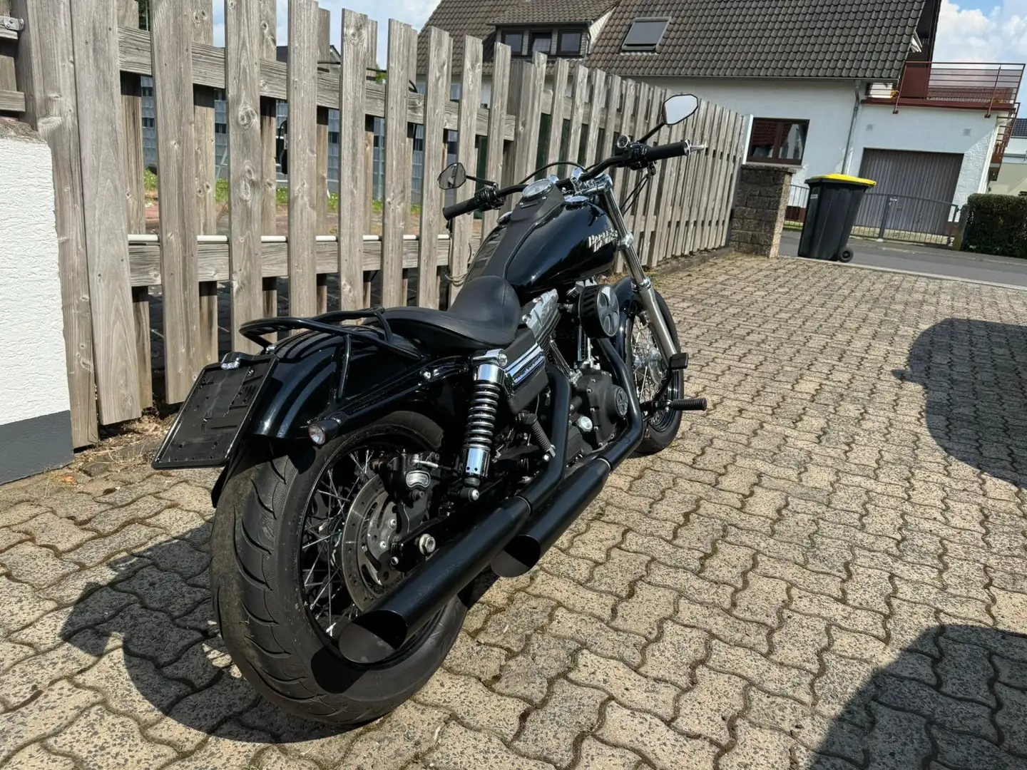 Harley-Davidson Dyna Street Bob FXDB Black - 2