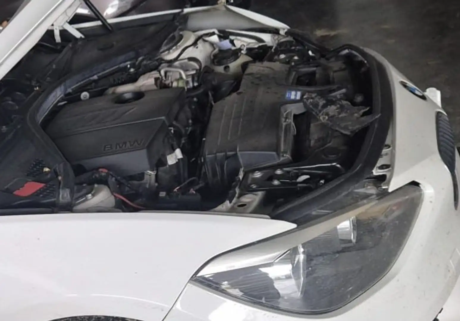 BMW 116 116 i.118000 KM Weiß - 1