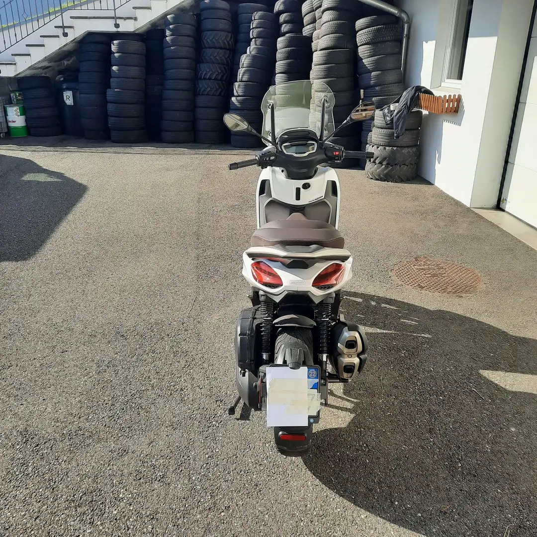 Piaggio Beverly 400 Bianco - 2