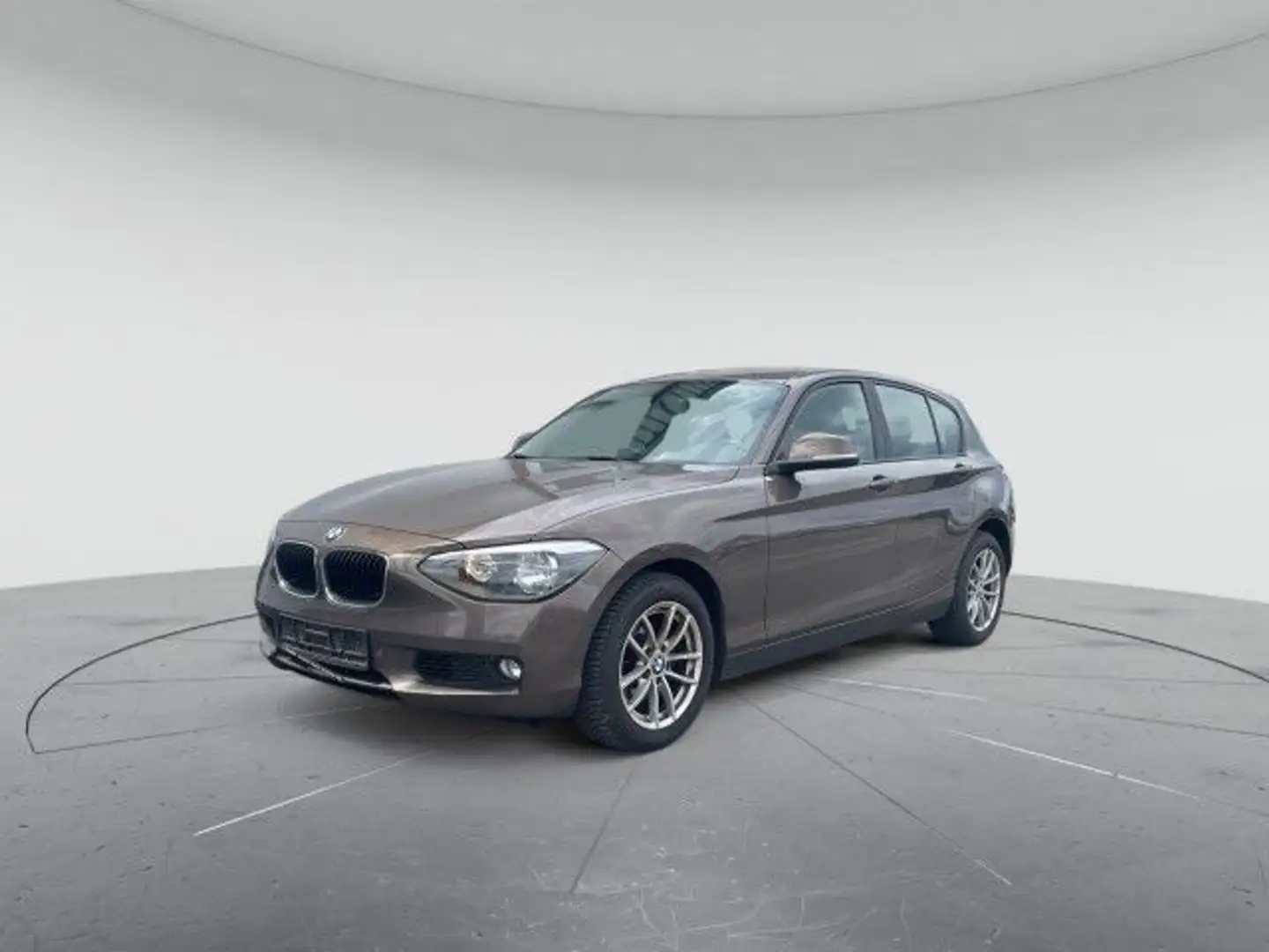 BMW 118 Baureihe 1 Lim. 5-trg. 118 i - 1