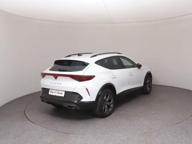 Cupra Formentor view 4