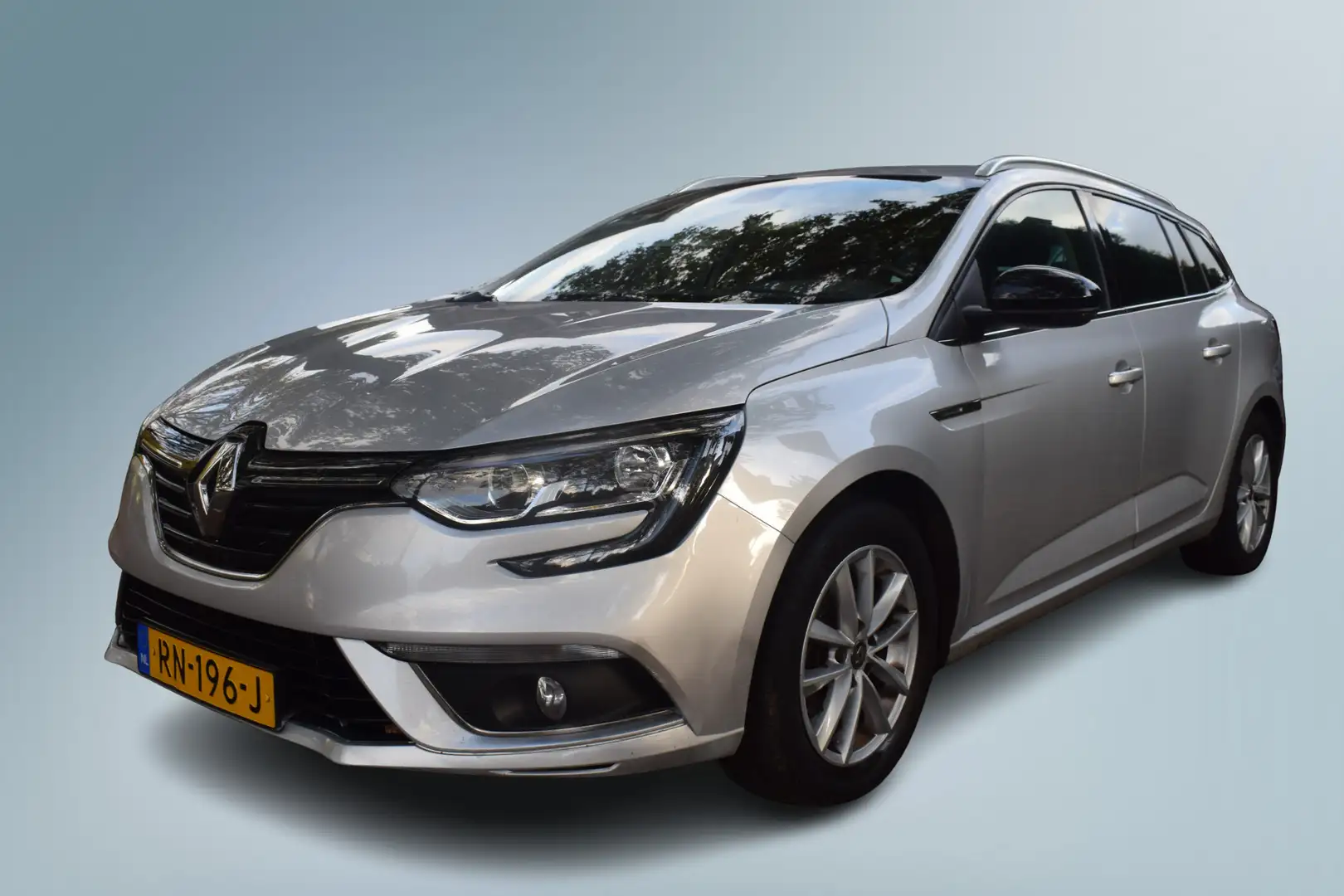 Renault Megane Estate 1.5 dCi Eco2 Limited Zilver - 1