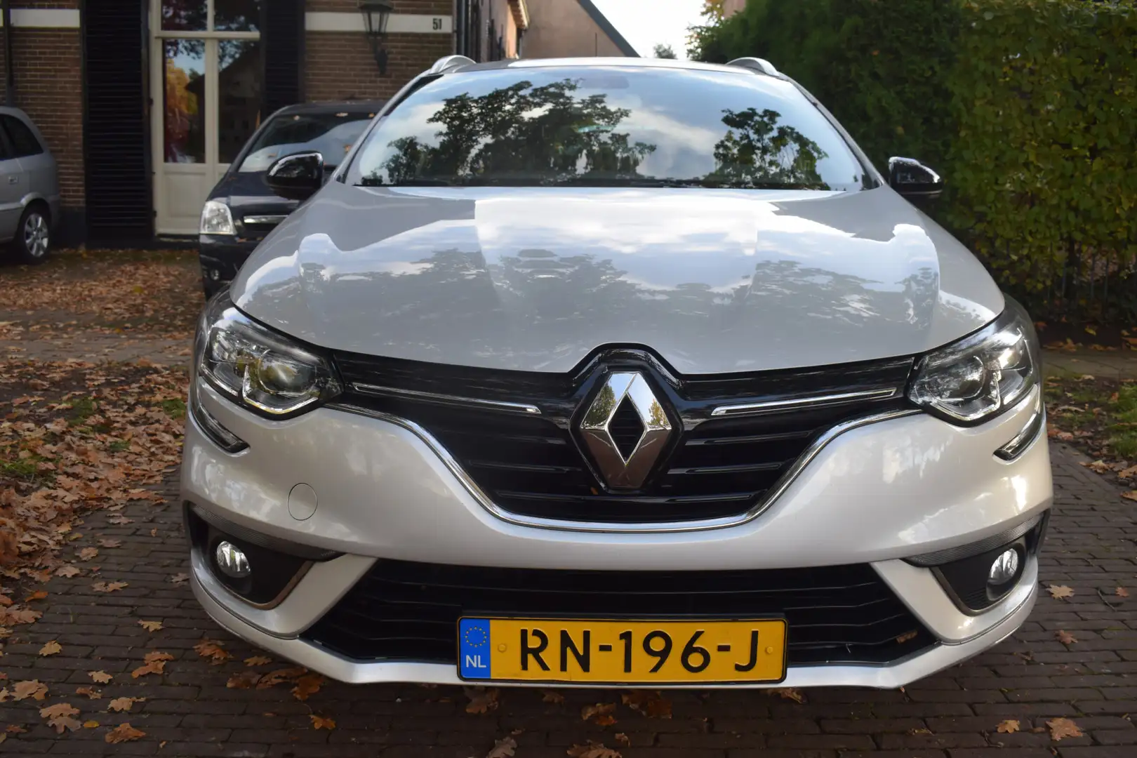 Renault Megane Estate 1.5 dCi Eco2 Limited Zilver - 2