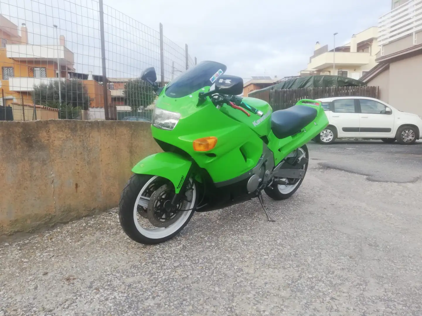 Kawasaki ZZR 600 Verde - 1