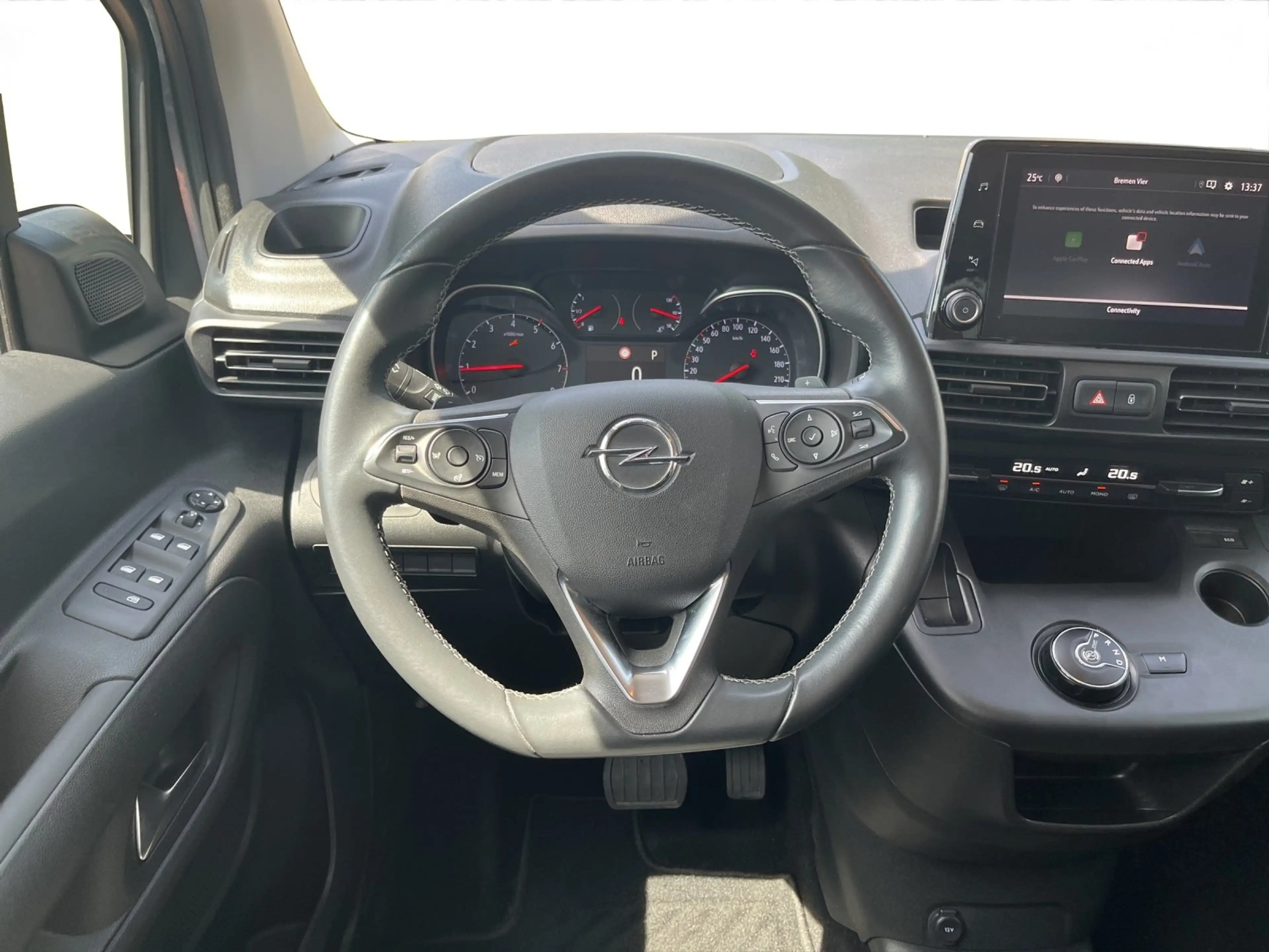Opel Combo Life Elegance 1,2 Turbo Navi+RFK+SHZ+LM — photo 12