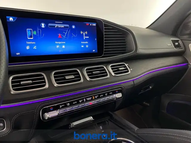 Mercedes-Benz Gle view 13