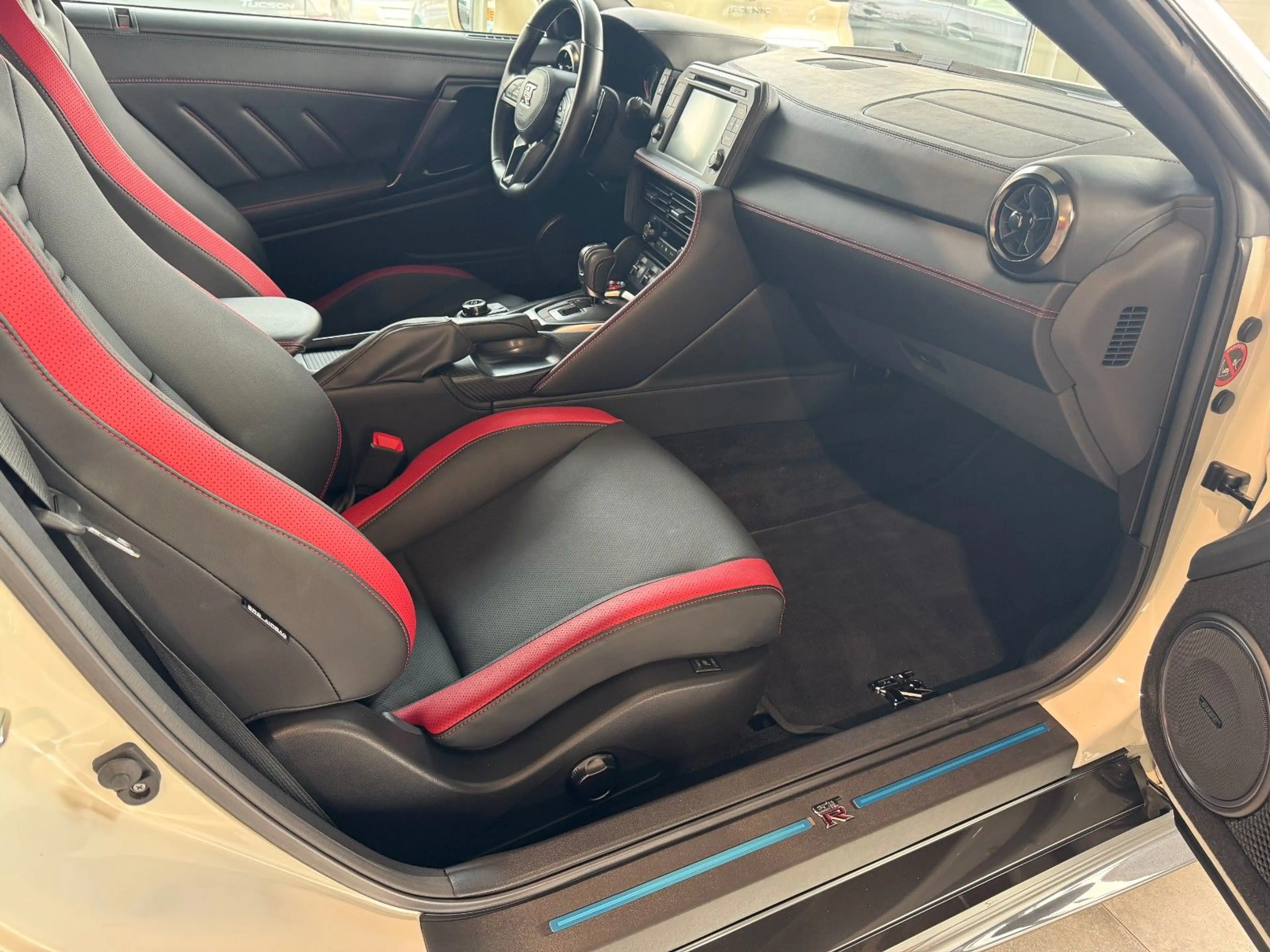 Nissan GT-R 3,8 V6 Automatik Black Edition Kamera/Navi — photo 8