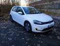 Volkswagen e-Golf *TÜV NEU* 2Hd. Scheckheft gepfl.Kessy, ACC, CAM Weiß - thumbnail 3