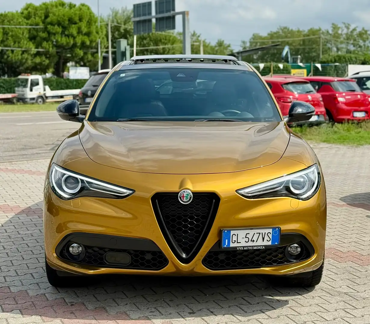 Alfa Romeo Stelvio 2.2 t Veloce EDITION ORO Q4 210cv auto Unico Prop. Oro - 2