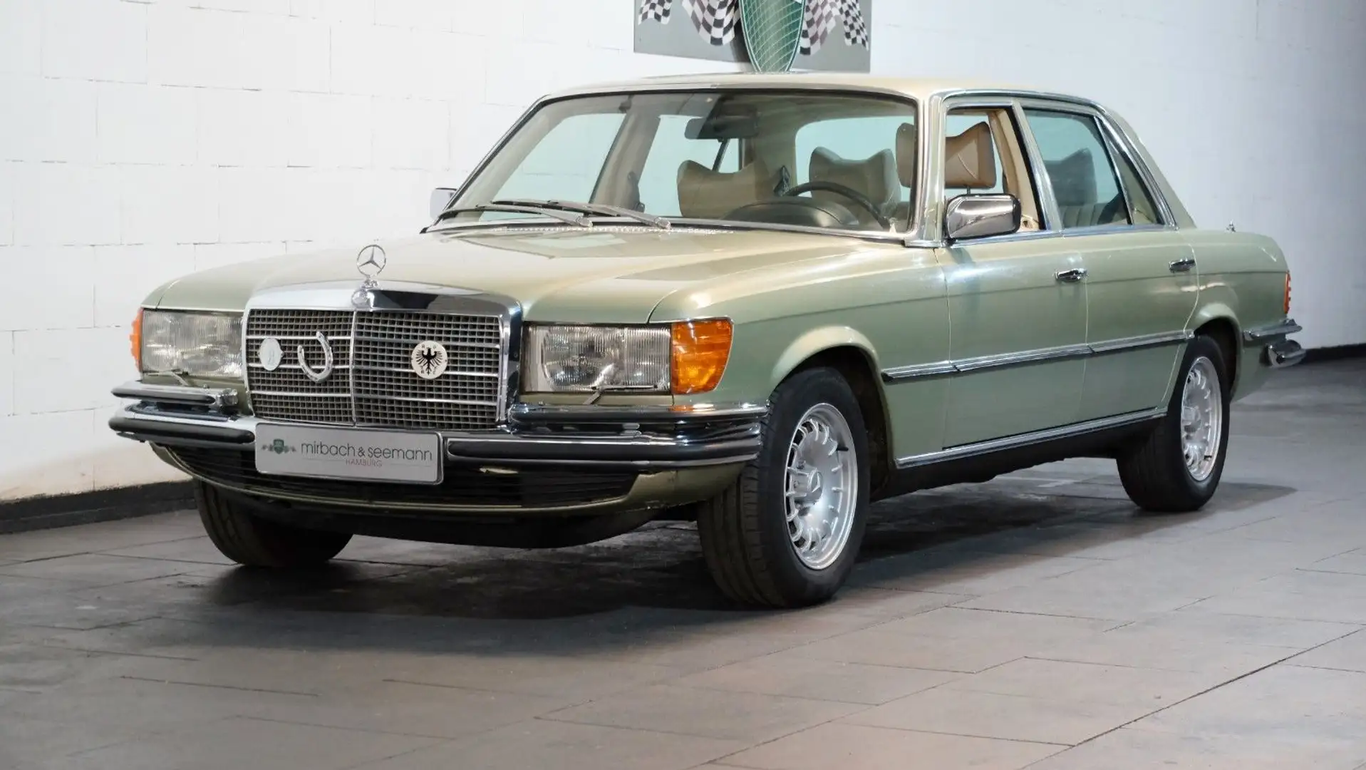 Mercedes-Benz 450 SEL 6.9 im sehr schönen Zustand Verde - 1