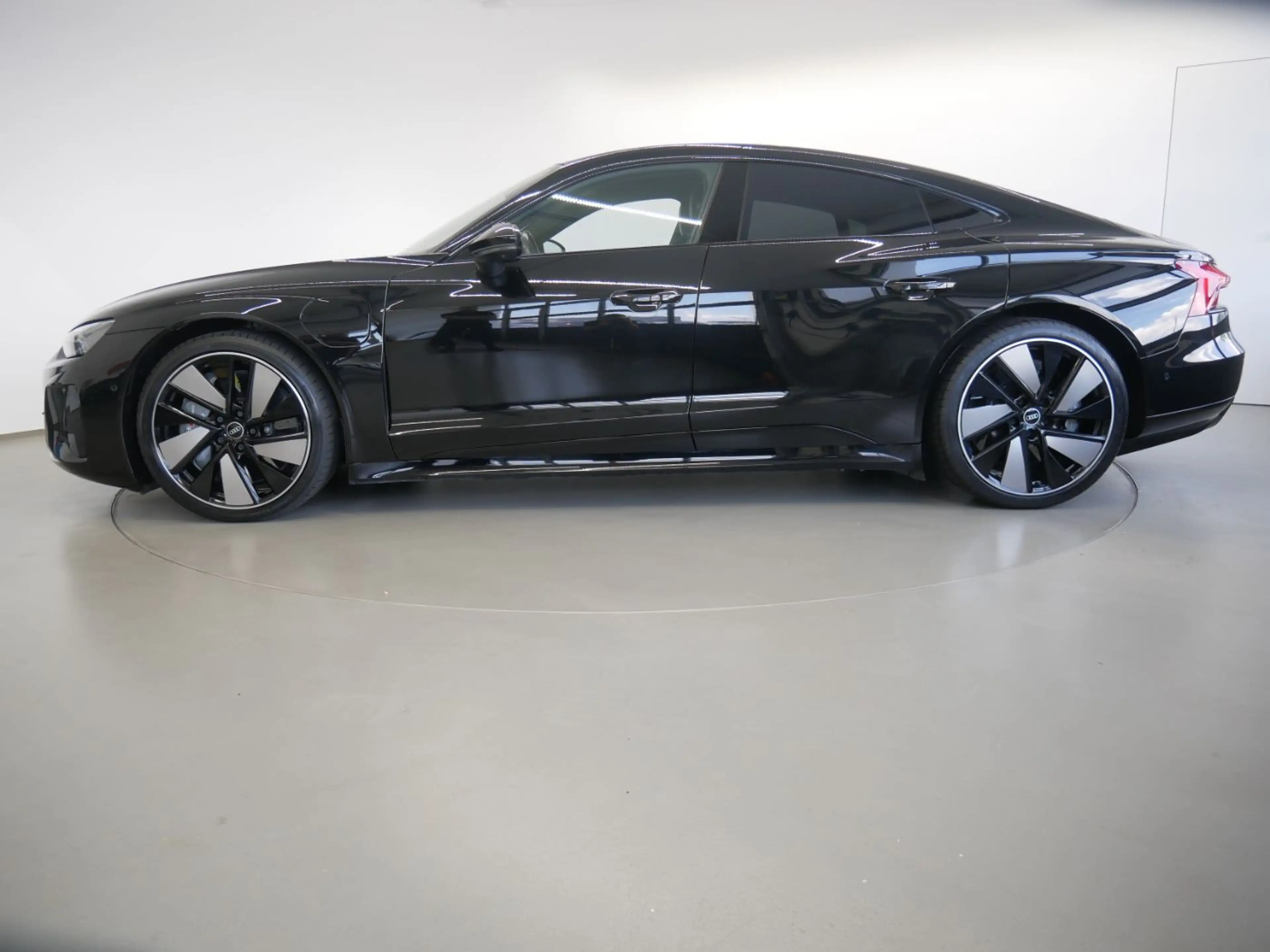 Audi e-tron GT quattro KERAMIK MATRIX HEAD-UP — photo 4