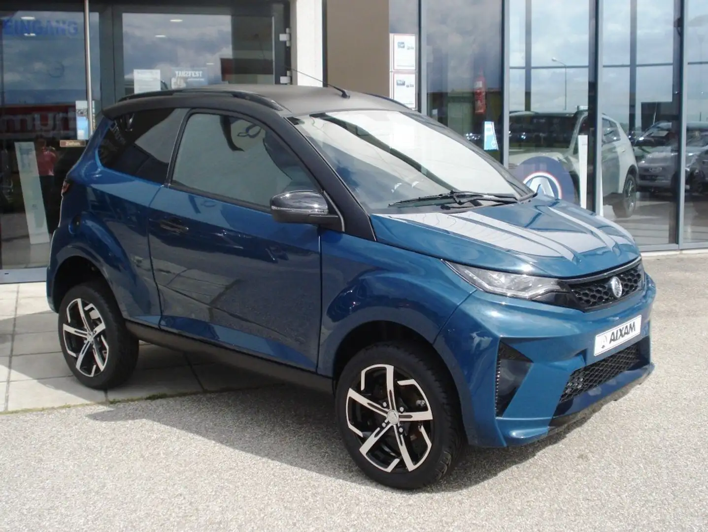 Aixam Crossover Premium Синій - 1