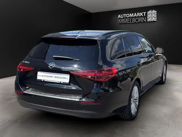Mercedes-Benz C-Class view 11