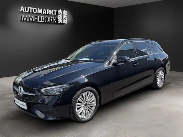Mercedes-Benz C-Class view 3