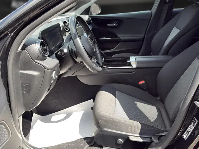 Mercedes-Benz C-Class view 14