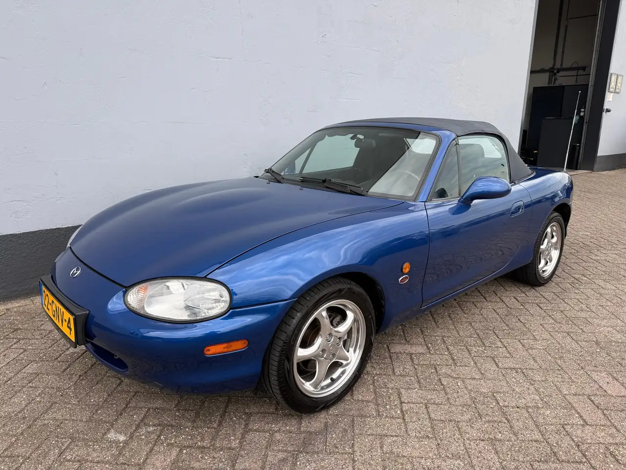 Mazda MX-5 1.8i 10th Anniversary - Lederen Interieur, foto 1