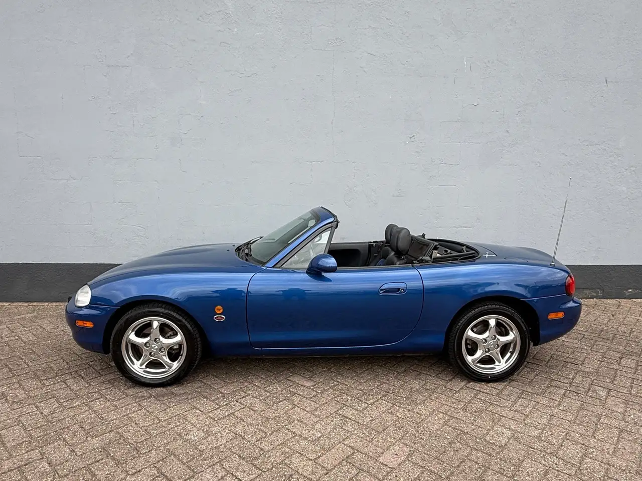 Mazda MX-5 1.8i 10th Anniversary - Lederen Interieur, foto 8