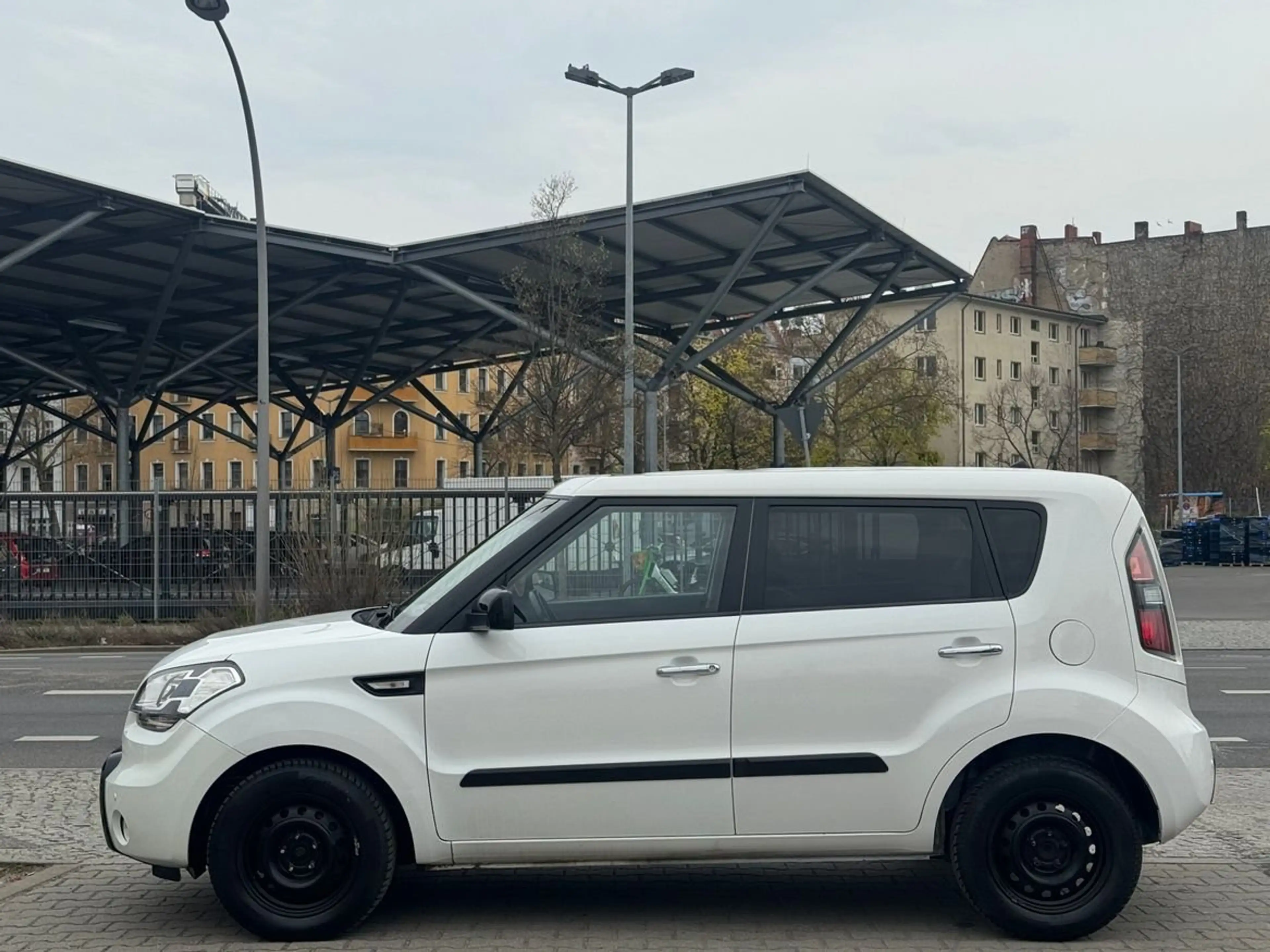 Kia Soul White Collection,Klimaautomatik,Leder,SHZ,PDC — photo 5