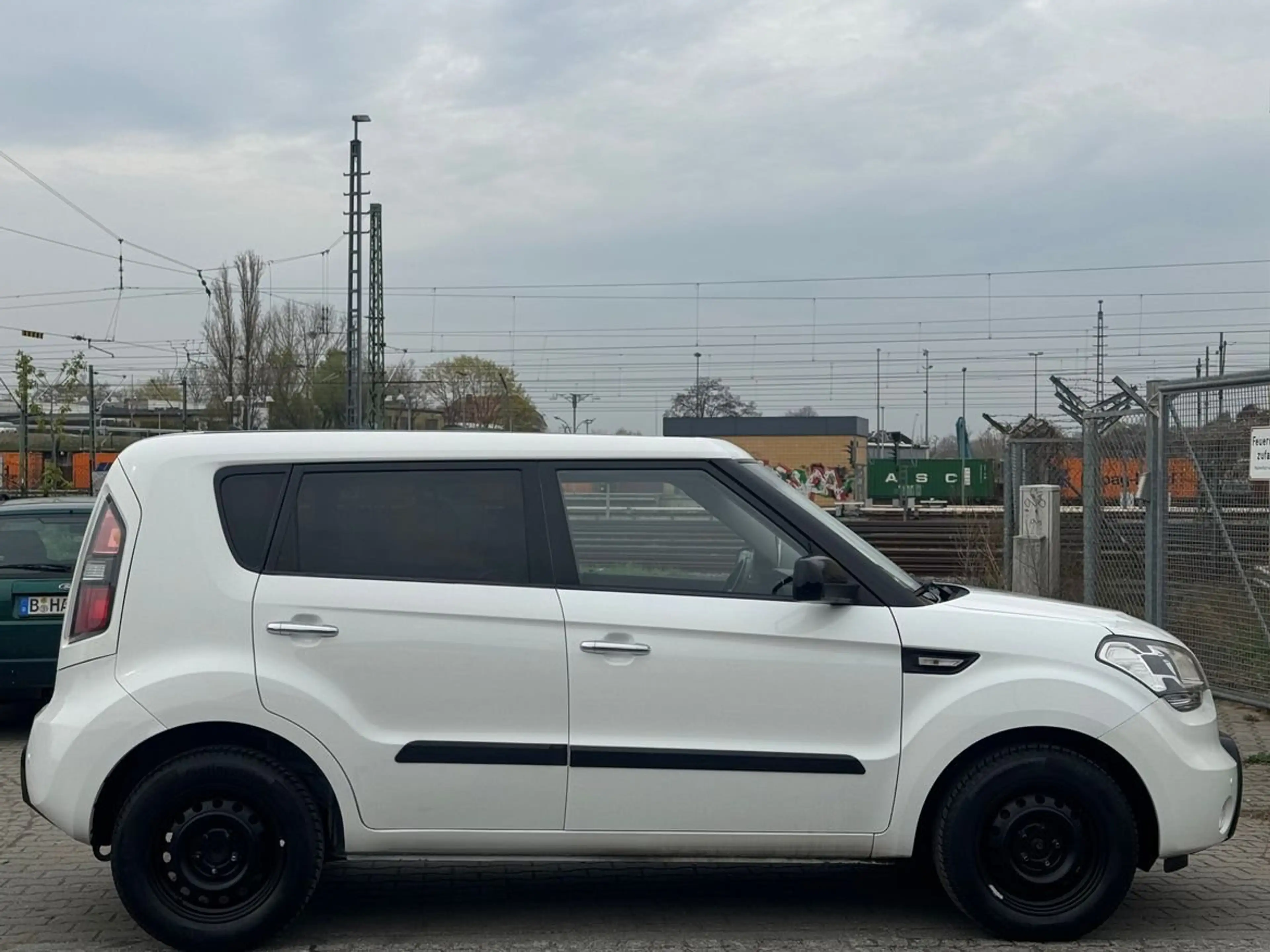 Kia Soul White Collection,Klimaautomatik,Leder,SHZ,PDC — photo 4