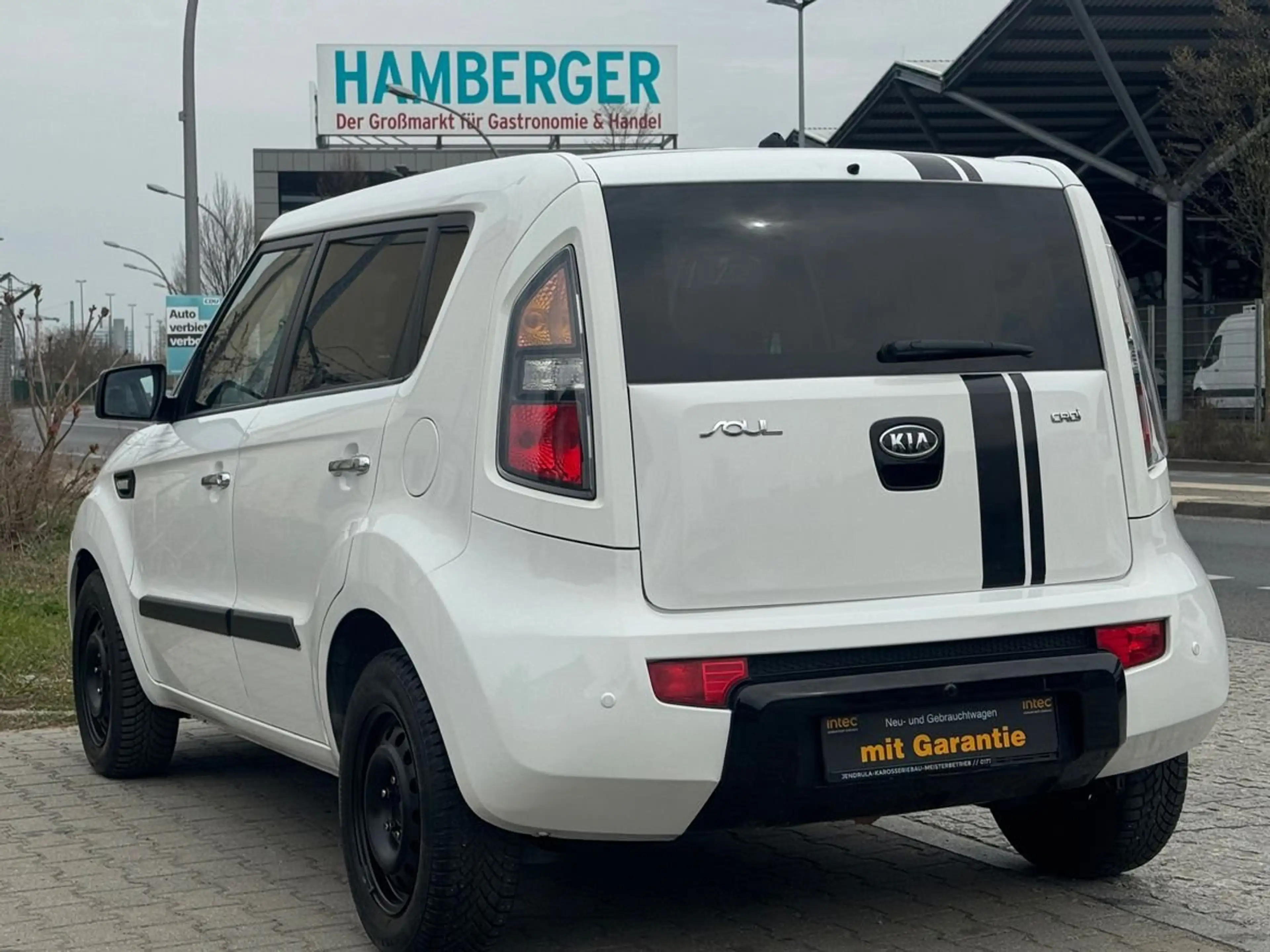 Kia Soul White Collection,Klimaautomatik,Leder,SHZ,PDC — photo 6