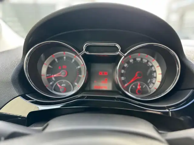 Opel Adam view 11