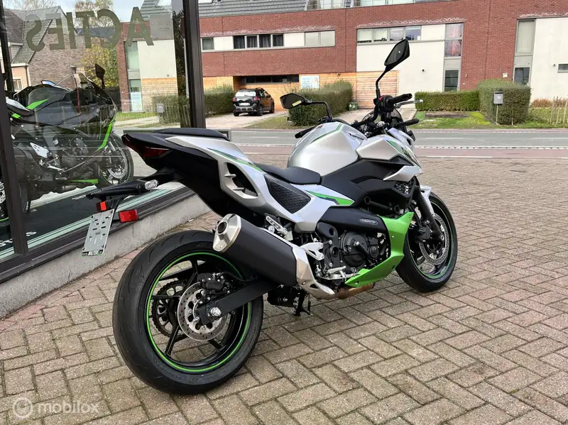 Kawasaki Z7 Hybrid - foto 4