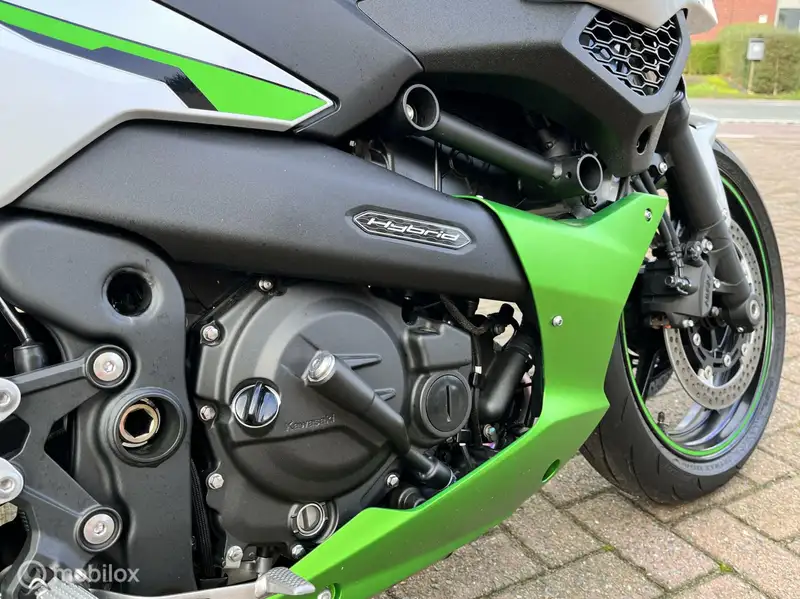 Kawasaki Z7 Hybrid - foto 5