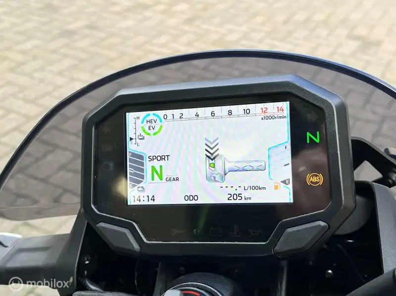 Kawasaki Z7 Hybrid - foto 8