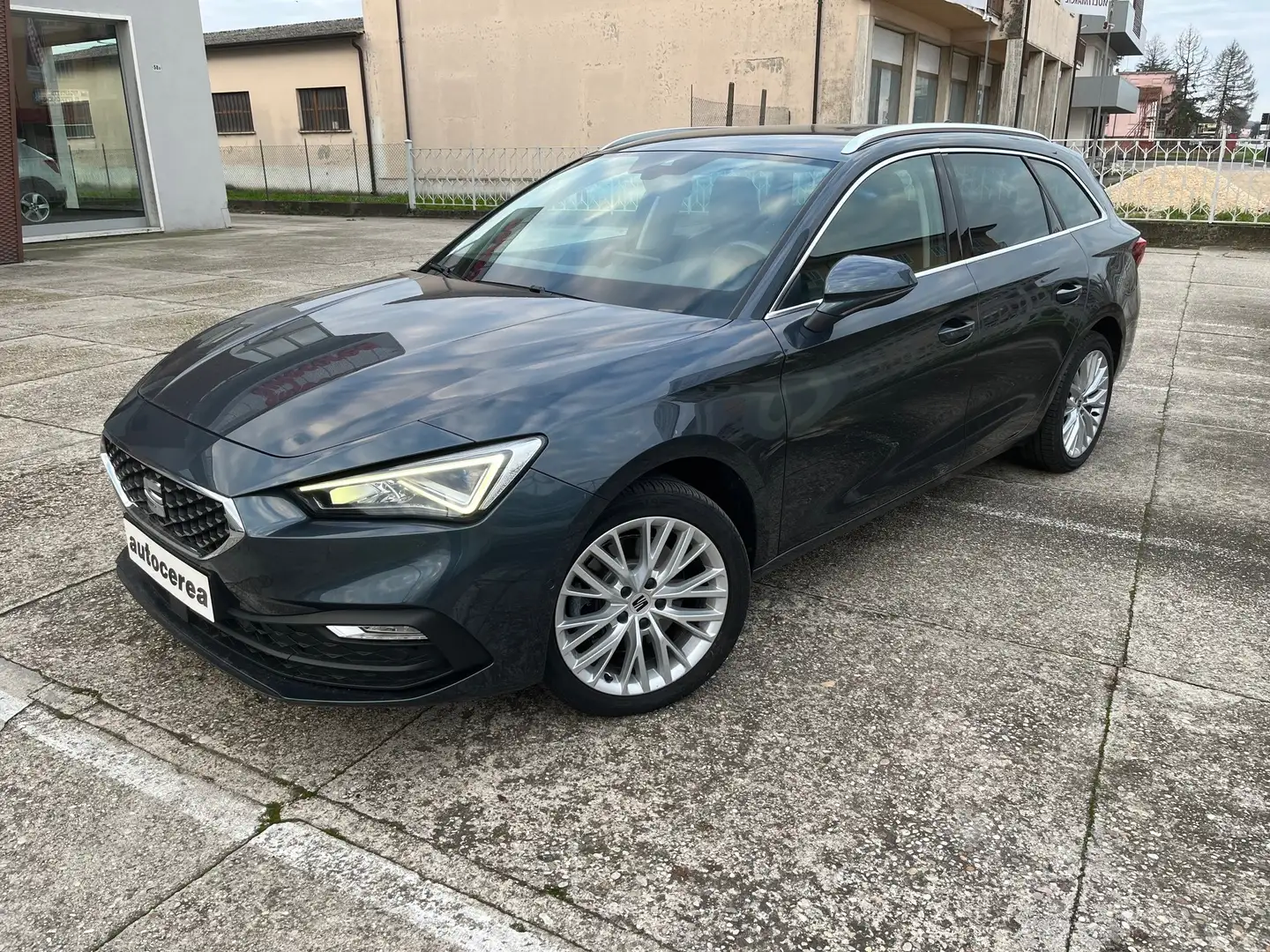 SEAT Leon SPORTSTOURER 1.5 TGI DSG XCELLENCE - Grigio - 1