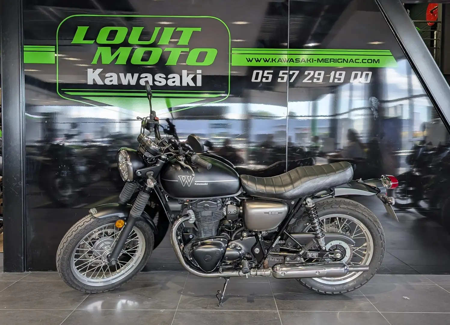 Kawasaki W 800 Noir - 2