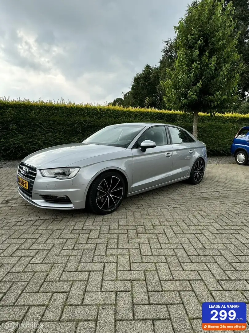 Audi A3 Limousine 1.4 TFSI Ambiente Pro Line Plus Grijs - 1