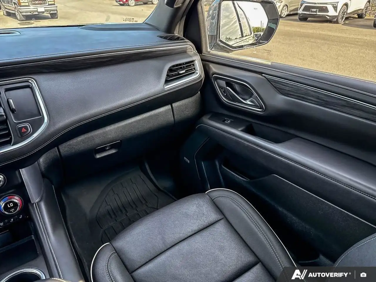 GMC Yukon снимка GMC Yukon