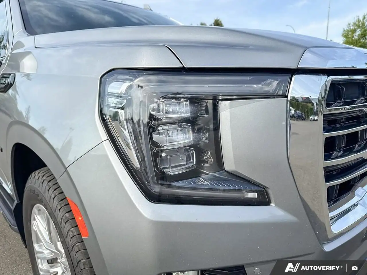 GMC Yukon снимка GMC Yukon