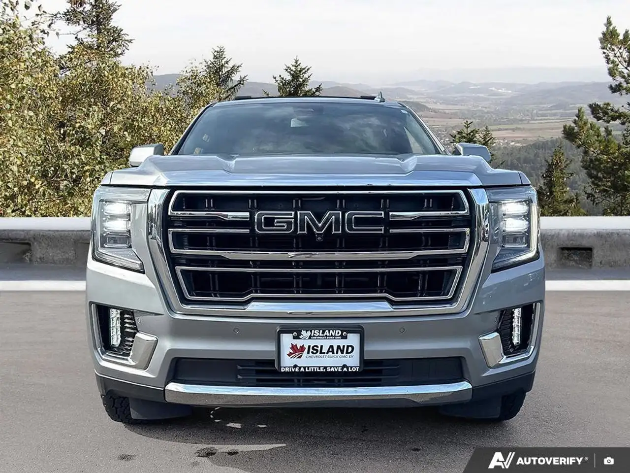 GMC Yukon снимка GMC Yukon