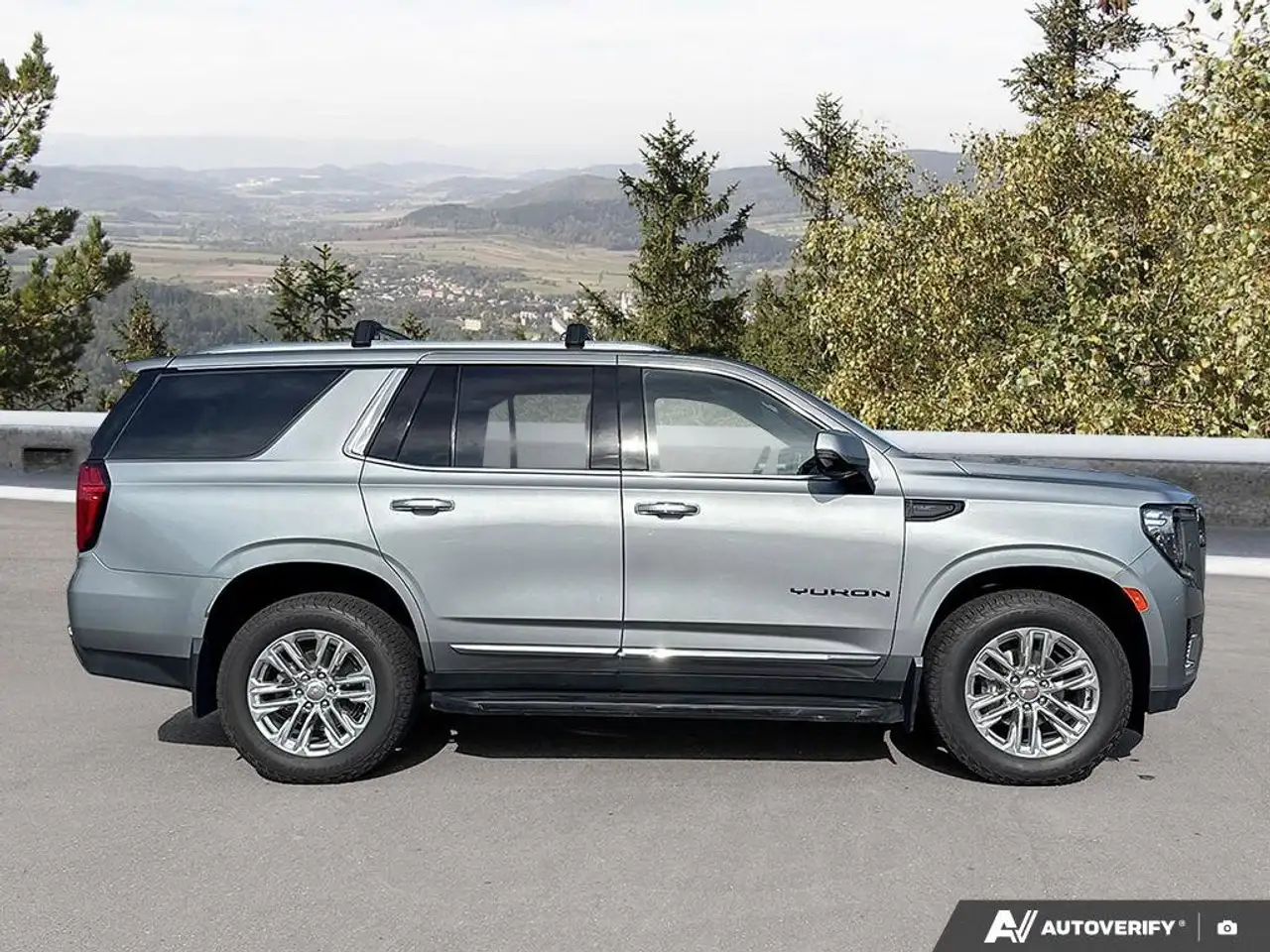 GMC Yukon снимка GMC Yukon