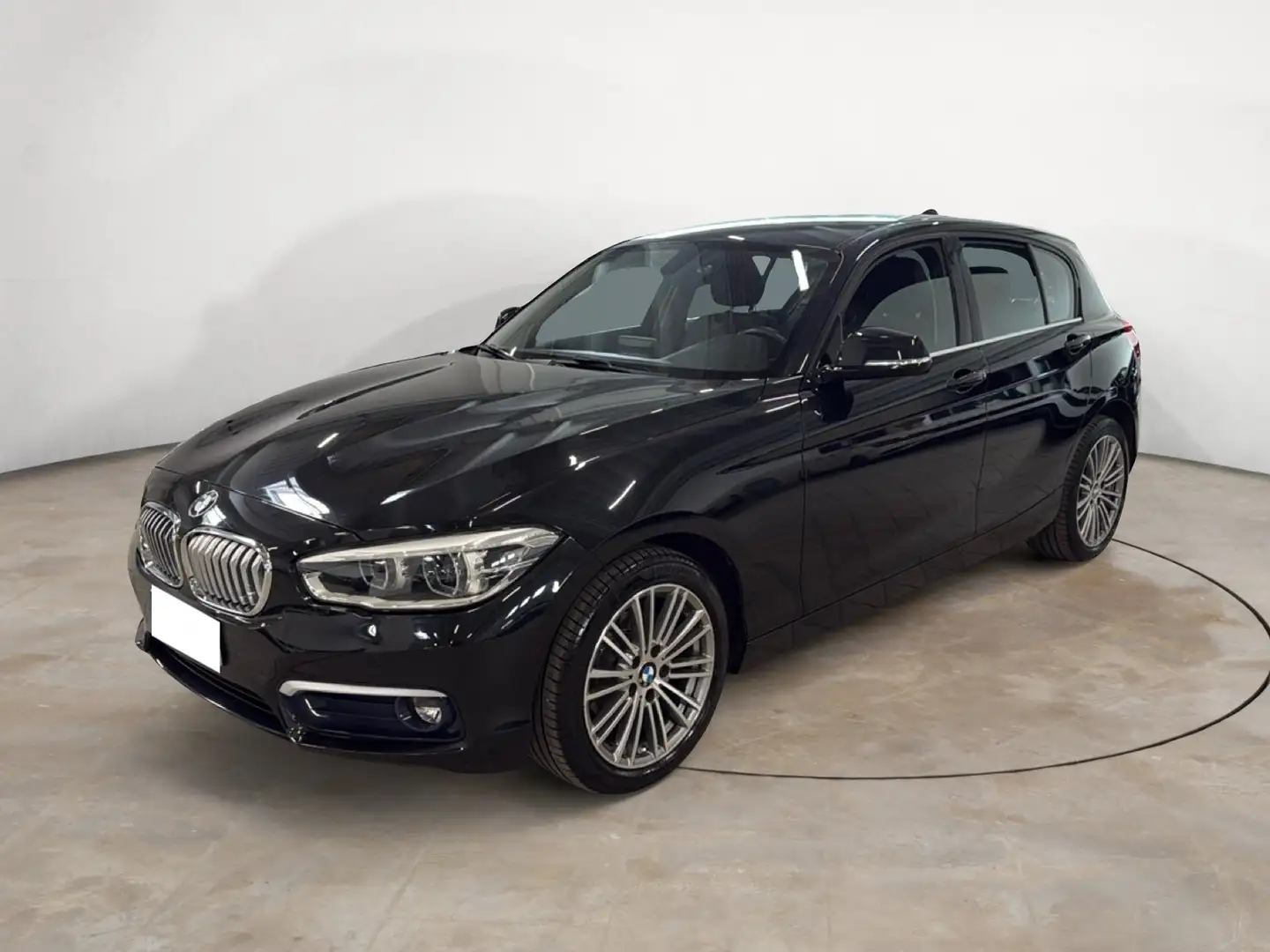 BMW 116 F20-F21 2015 Diesel 116d Urban 5p Noir - 1
