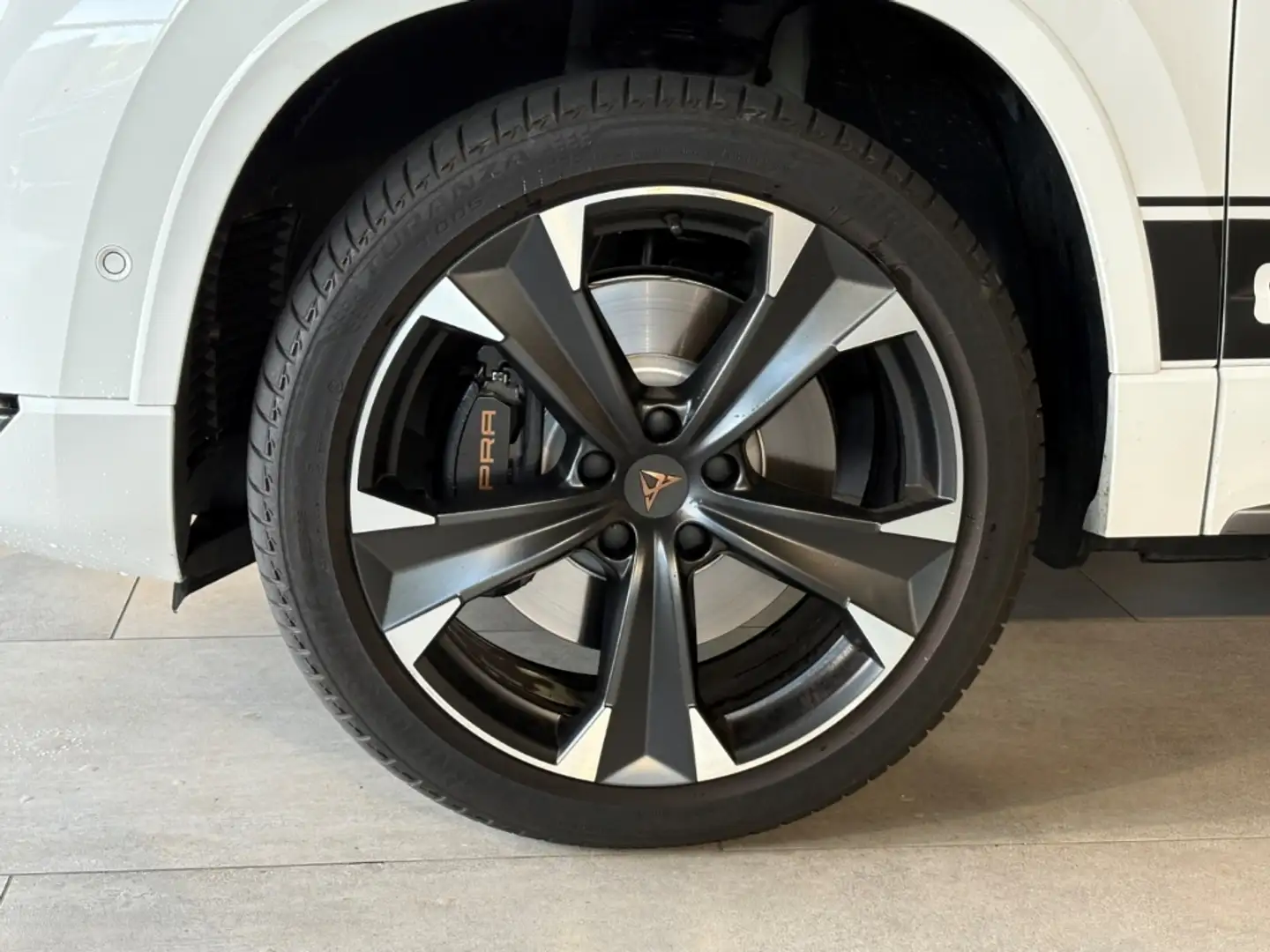 CUPRA Ateca VZ 4Drive 2.0 TSI  AHK Navi 360 Kamera LED Weiß - 2