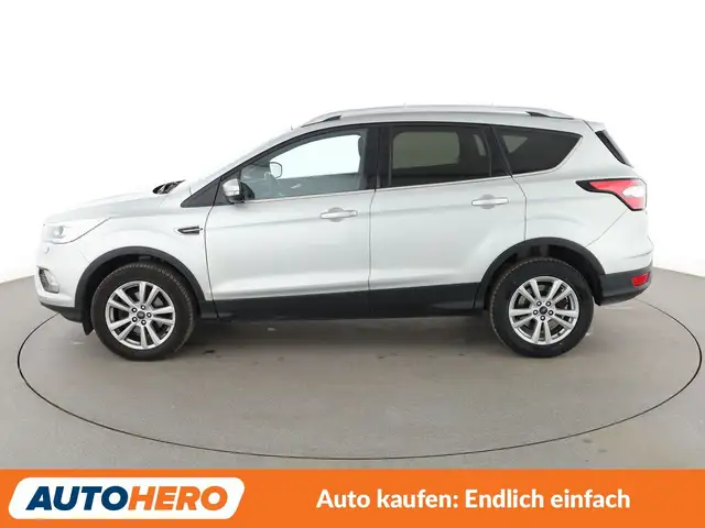 Ford Kuga view 3