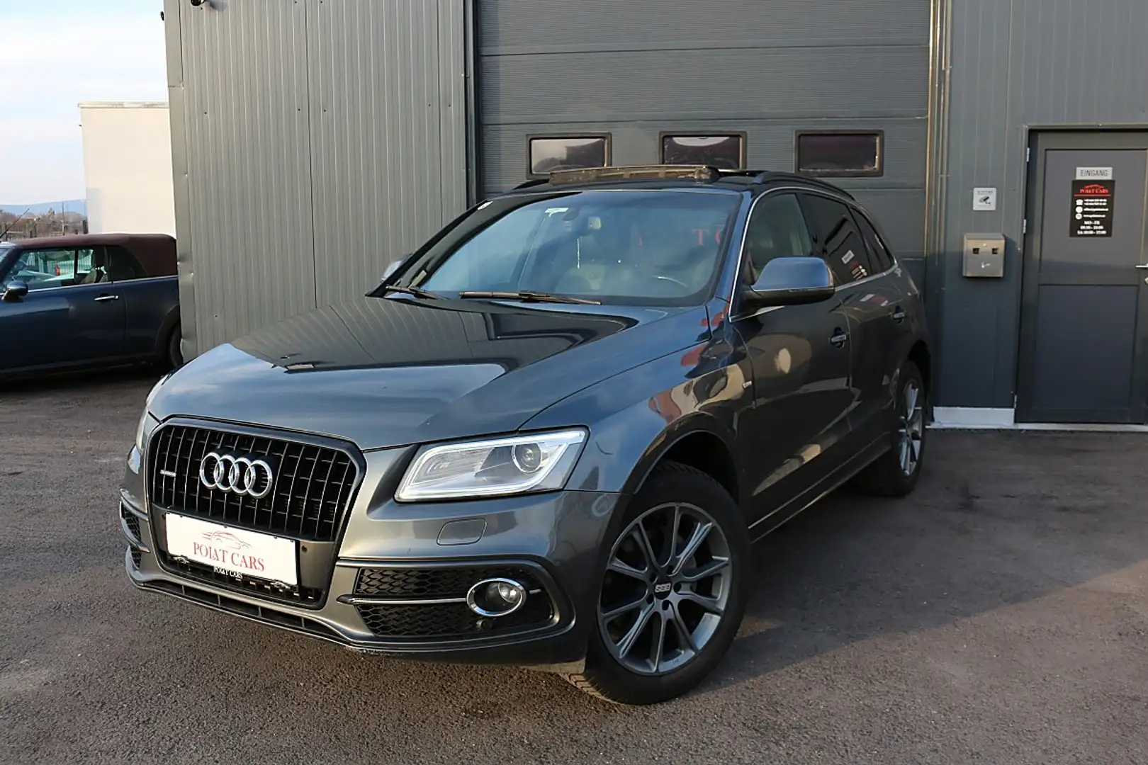 Audi Q5 2,0 TDI quattro Sport DPF S-tronic Grau - 1