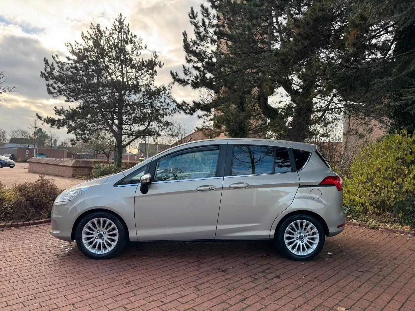 Ford B-Max B-MAX Titanium|LED TFL|Xenon|PDC|Shzg|AUX/USB! Argent - 2